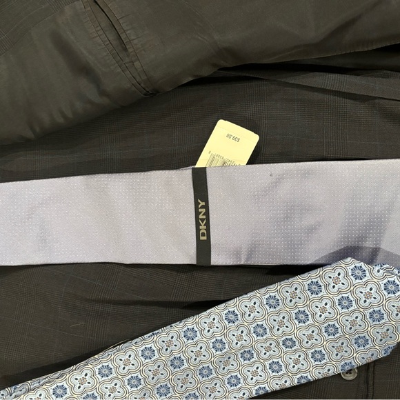 Men’s suit - Picture 3 of 7